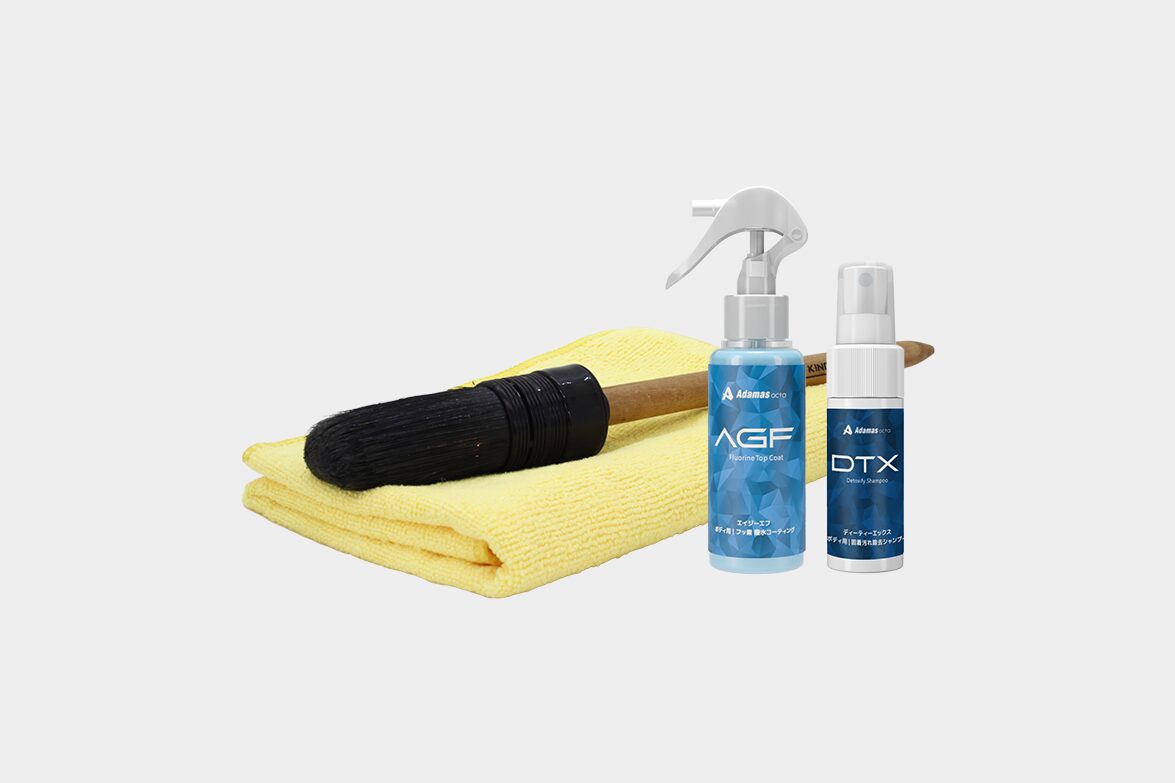 【おしゃれは足元から】タイヤ・ホイールコーティングセットの写真